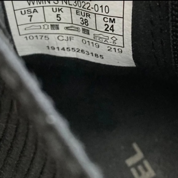 Sorel Black Leather Joan of Arctic II Wedge Chelsea Ankle Boots Women’s Size 7 - Picture 9 of 10